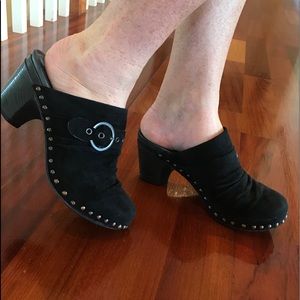Dansko black Suede Clogs Sz 38 EUC